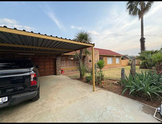 4 BEDROOM HOUSE FOR SALE IN DALPARK